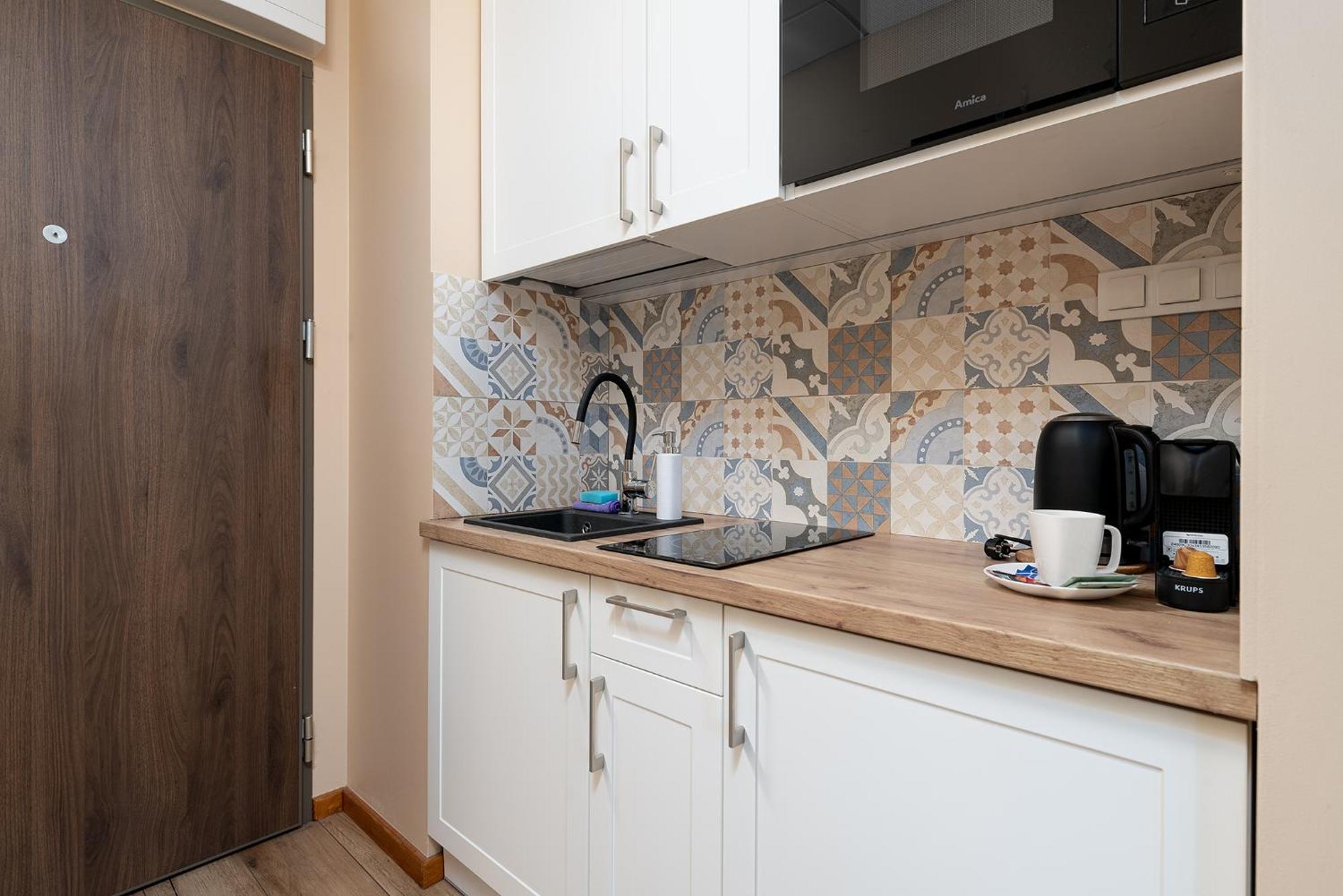 Rentplanet - Apartamenty Kasprzaka Warszawa Exteriör bild