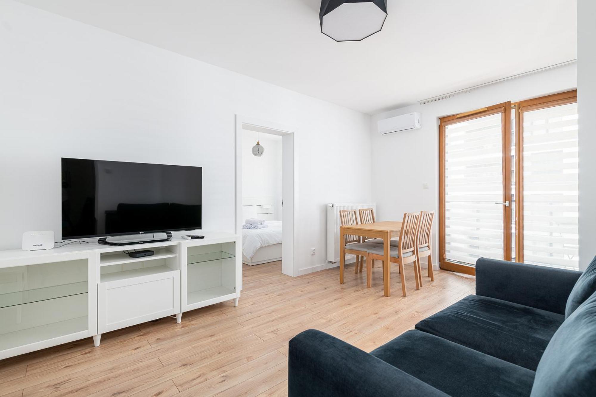 Rentplanet - Apartamenty Kasprzaka Warszawa Exteriör bild